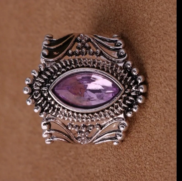 New cubic zirconia pink stone size 10 silver antique look ring - Picture 3 of 8